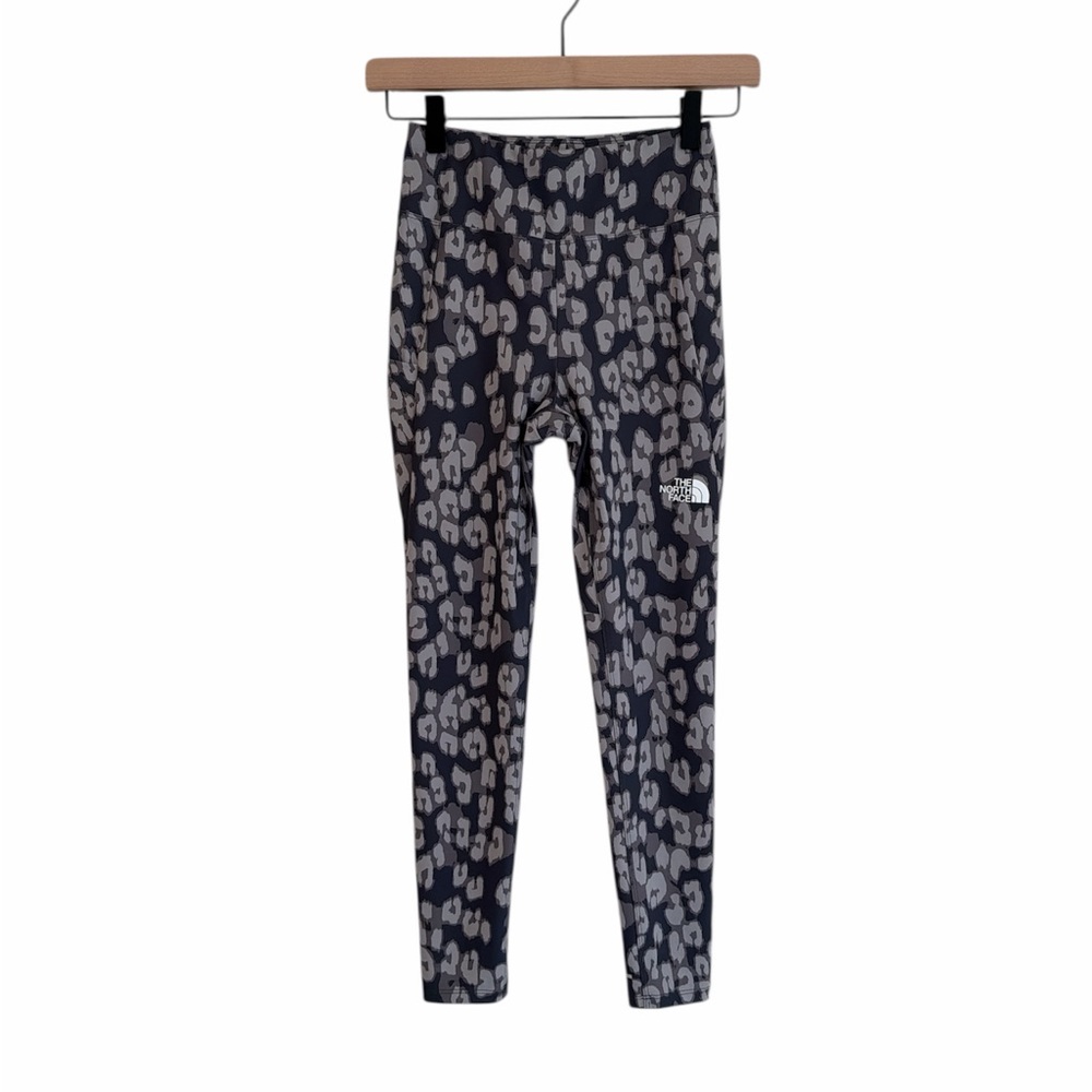 The‎ North Face flash dry leggings size medium
Printed on active casual stretch